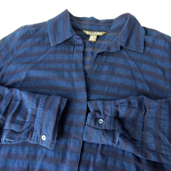 Tommy Bahama XS navy blue shadow stripe button down light blouse top shirt - Picture 5 of 10